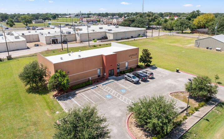Pictures of Office property located at 200 University Ave, Wharton, TX 77488 for sales - image #1