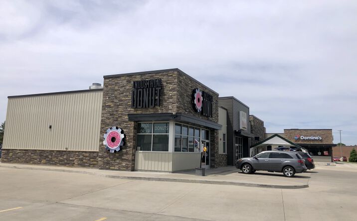 Pictures of Retail property located at 501 Commerce Dr, Savoy, IL 61874 for sales - image #1