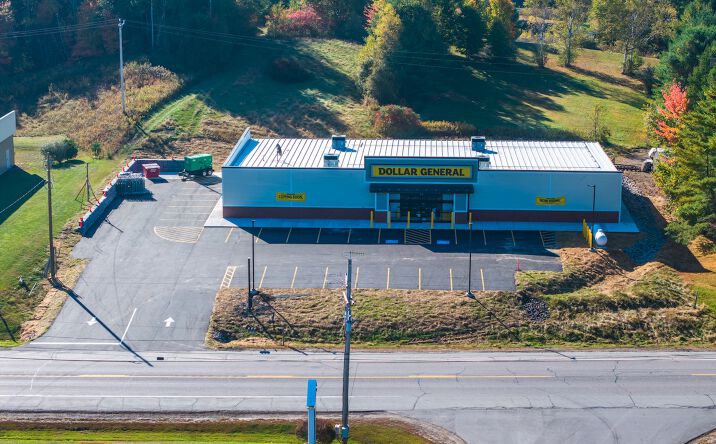 Pictures of Retail property located at 363 ME-3, China, ME 04358 for sales - image #1
