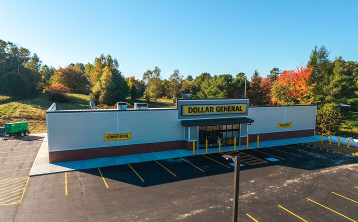 Pictures of Retail property located at 363 ME-3, China, ME 04358 for sales - image #1