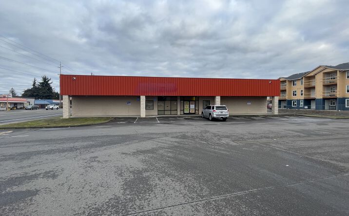 Pictures of Retail property located at 4058 State St, Salem, OR 97301 for sales - image #1
