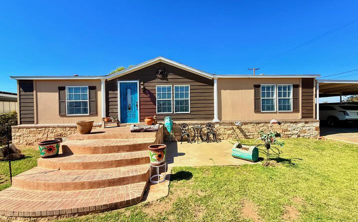Pictures of Land property located at 721 N. Calhoun St, Midland, TX 79701 for sales - image #1