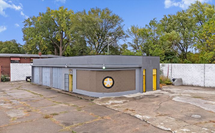 Pictures of Retail property located at 1750 E State Fair Ave, Detroit, MI 48203 for sales - image #1