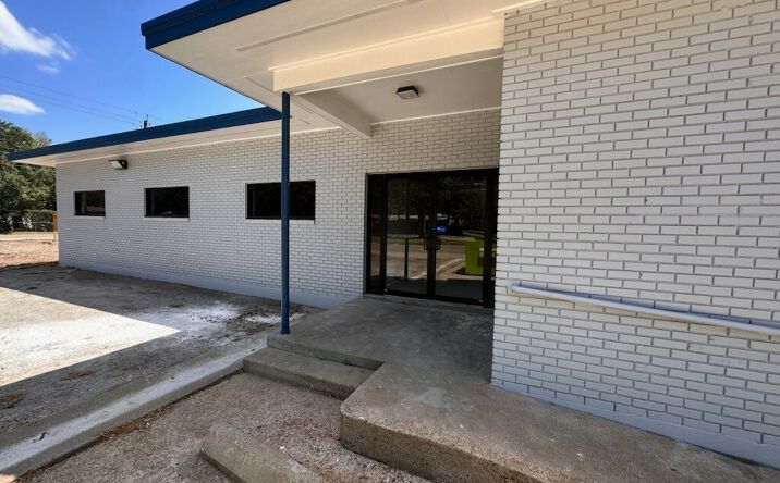 Pictures of Industrial, Mixed Use, Office property located at 1605 Cottonwood Ave, Bay City, TX 77414 for sales - image #1