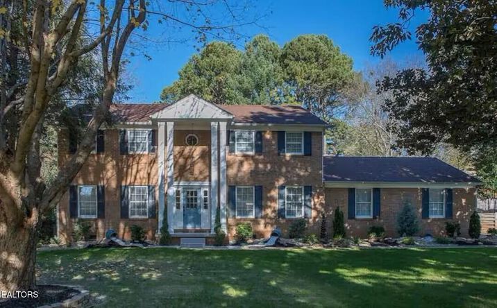 Pictures of Multifamily property located at 1716 Capistrano Dr, Knoxville, TN 37922 for sales - image #1