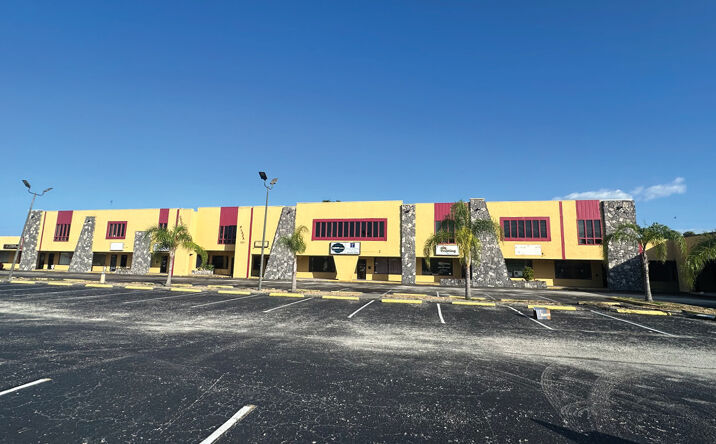Pictures of Retail property located at 661 Beville Rd, South Daytona, FL 32119 for sales - image #1