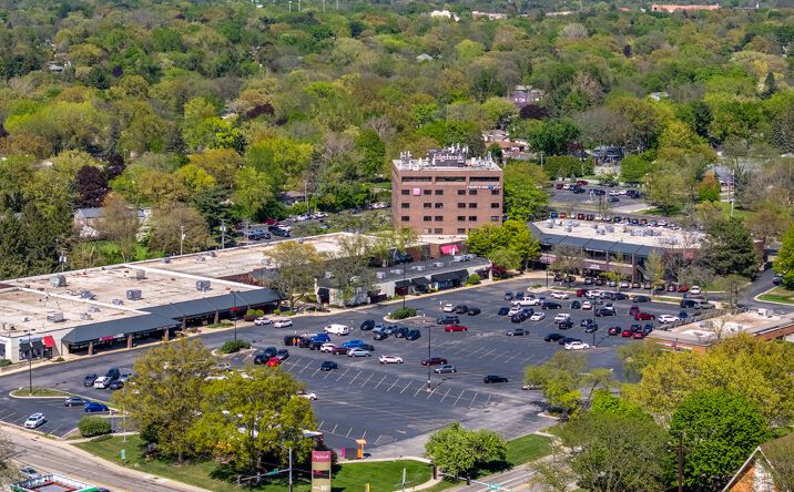 Pictures of Mixed Use, Office, Retail property located at 1601 N Alpine Rd, Rockford, IL 61107 for sales - image #1