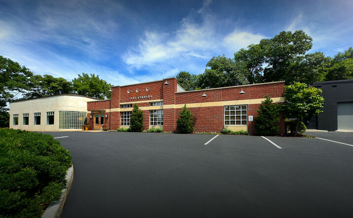 Pictures of Retail property located at 3344 Central Pkwy, Cincinnati, OH 45225 for sales - image #1