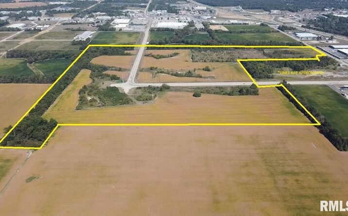Pictures of Land property located at 12165 N Wells Bypass, Mt Vernon, IL 62864 for sales - image #1