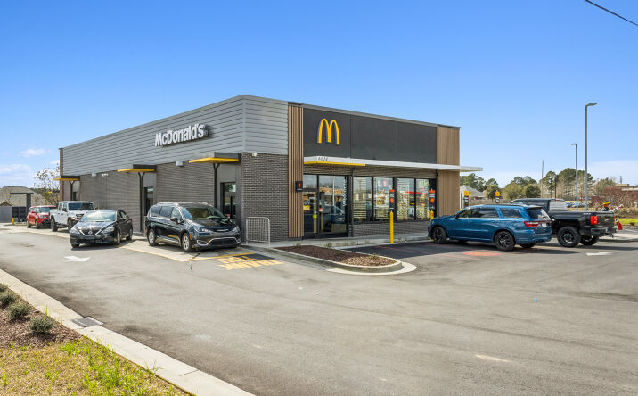 Pictures of Retail property located at 6014 Boll Weevil Cir, Enterprise, AL 36330 for sales - image #1