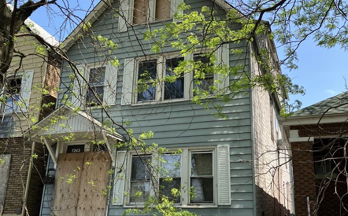 Pictures of Multifamily property located at 7243 S Sangamon Street, Chicago, IL 60621 for sales - image #1