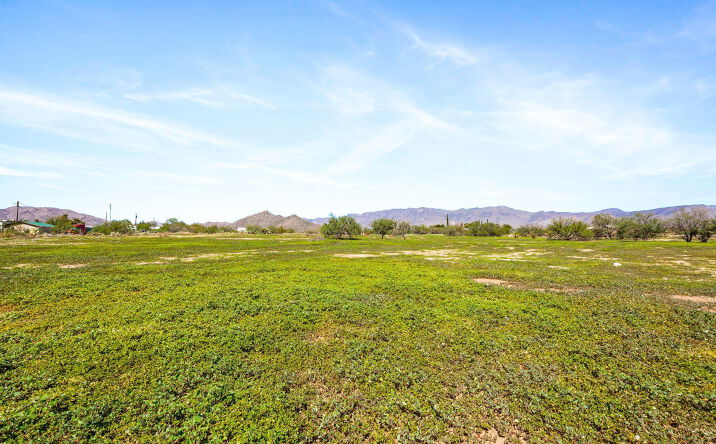 Pictures of Land property located at 22055 W Sunrise Road, Congress, AZ 85332 for sales - image #1