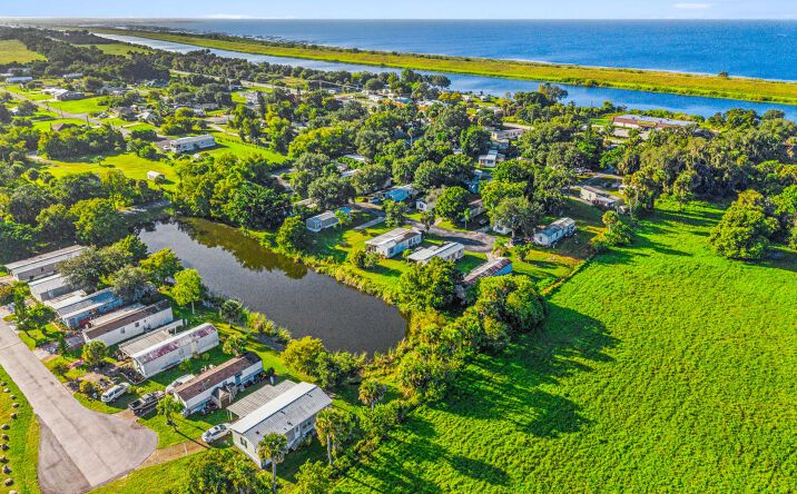 Pictures of Mobile Home Park property located at 8485 US-441, Okeechobee, FL 34974 for sales - image #1