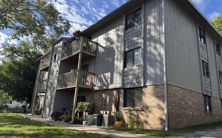 8620 N 31ST ST Omaha NE 68112 | Crexi.com
