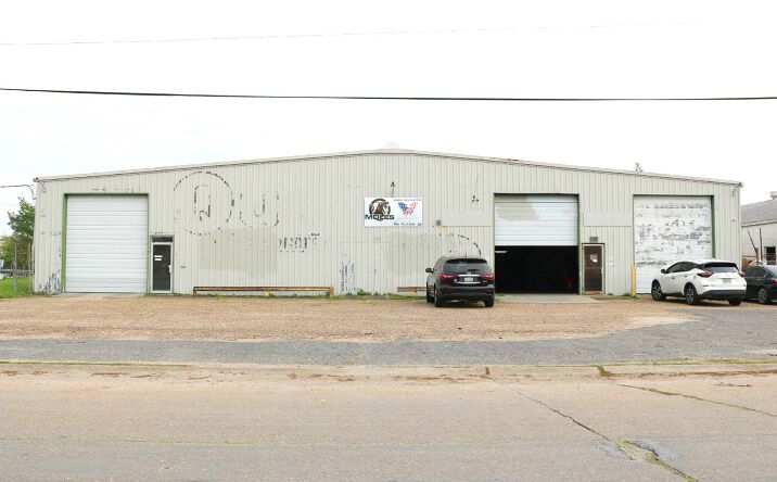 Pictures of Industrial property located at 3947 Johnny Jackson Jr Blvd, New Orleans, LA 70126 for sales - image #1