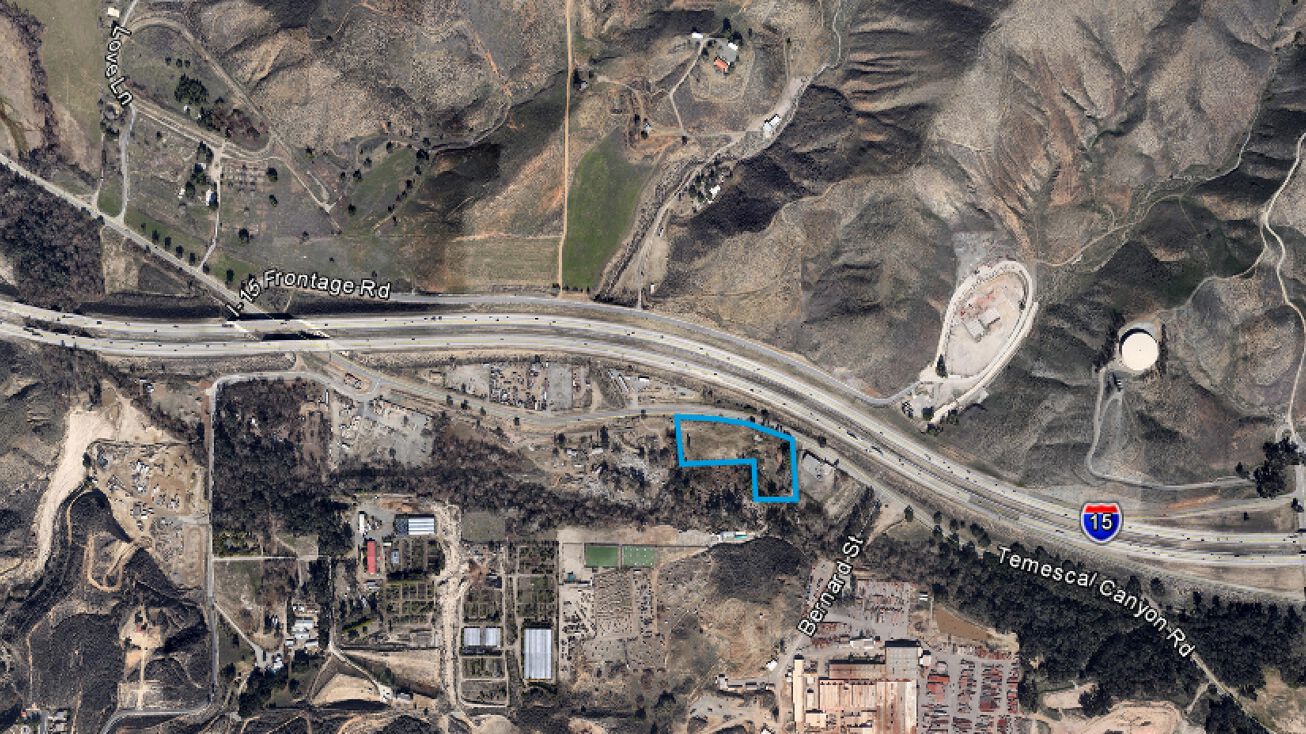 Temescal canyon Road, Lake Elsinore, CA 92532