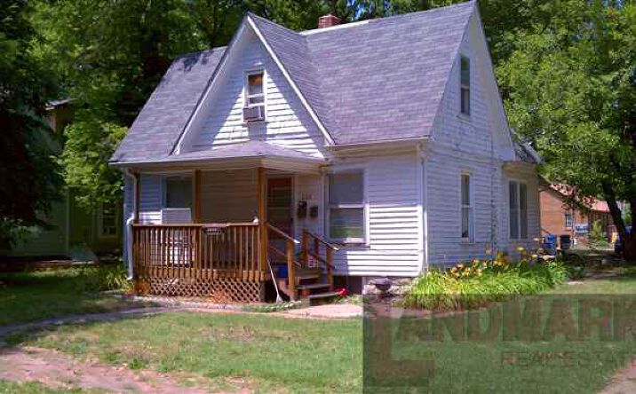 image of property at 626 KEARNEY ST Manhattan KS 66502-6592