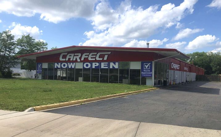 Pictures of Retail property located at 1542 E New York St, Aurora, IL 60505 for sales - image #1
