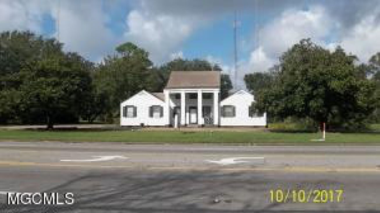 5115 Telephone Rd, Pascagoula, MS 39567