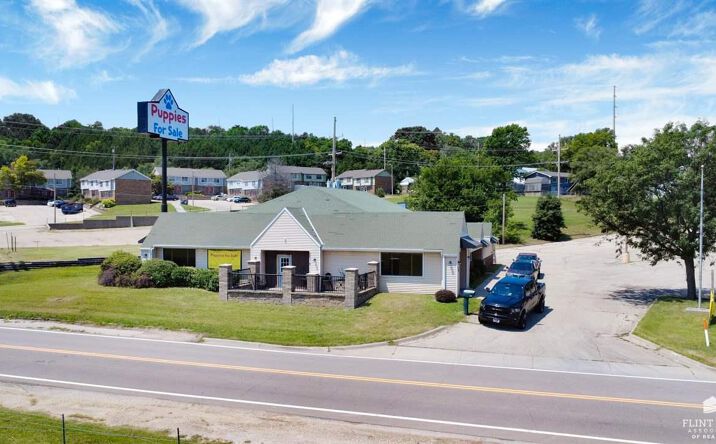 Pictures of Office, Retail property located at 416 Golden Belt Boulevard, Junction City, KS 66441 for sales - image #1