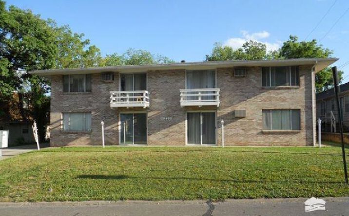 Pictures of Multifamily property located at 1225 Claflin Rd., Manhattan, KS 66502 for sales - image #1