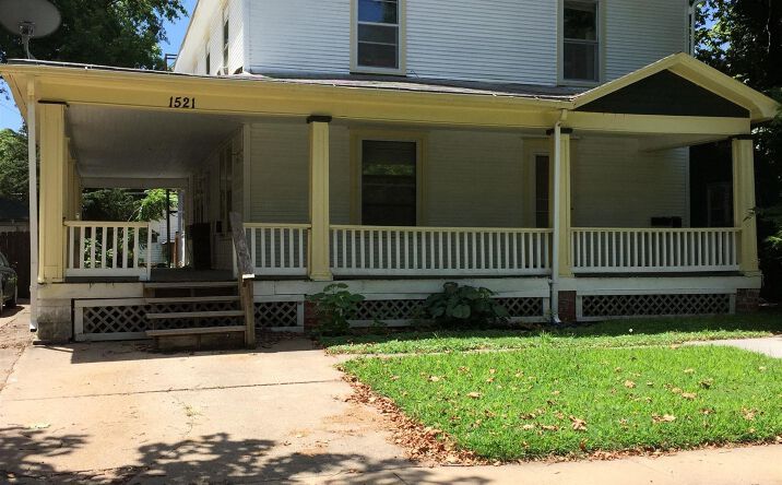 Pictures of Multifamily property located at 1521 Leavenworth Street, Manhattan, KS 66502 for sales - image #1