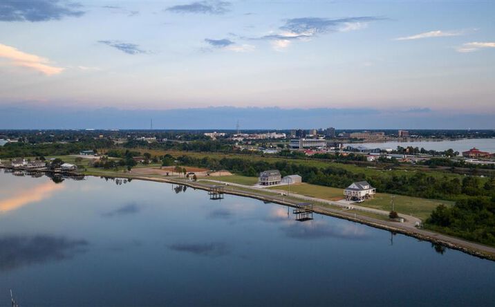 Pictures of Land property located at 625 River Road, Lake Charles, LA 70601 for sales - image #1