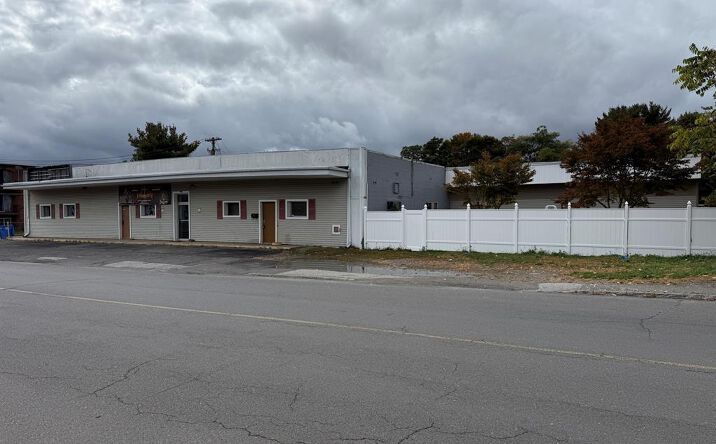 Pictures of Retail property located at 55 Store Ave, Waterbury, CT 06705 for sales - image #1