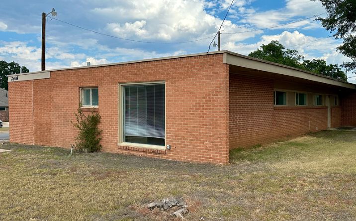 Pictures of Retail, Office property located at 2408 Coggin Ave, Brownwood, TX 76801 for sales - image #1
