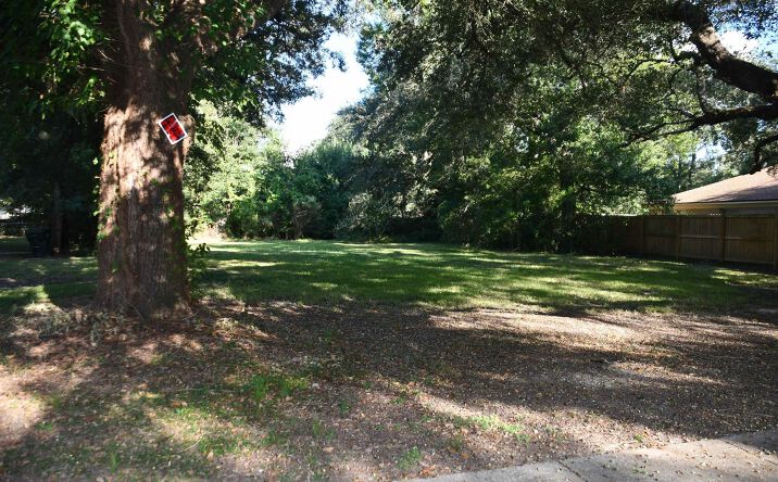 Pictures of Land property located at TBD 2ND Avenue, Lake Charles, LA 70601 for sales - image #1