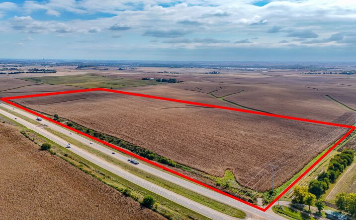 Pictures of Land property located at 10807 Lincoln Hwy, Cedar Rapids, IA 52404 for sales - image #1