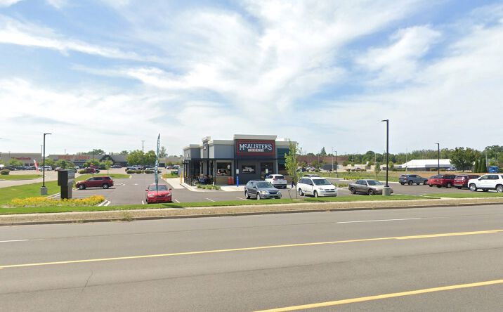 Pictures of Retail property located at 5081 Harvey St, Norton Shores, MI 49444 for sales - image #1