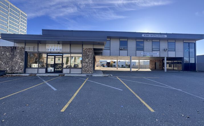Pictures of Retail, Office, Mixed Use property located at 206 W Fireweed Ln, Anchorage, AK 99503 for sales - image #1