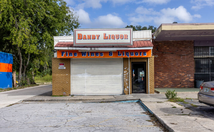 Pictures of Retail property located at 1308 E University Ave, Gainesville, FL 32641 for sales - image #1