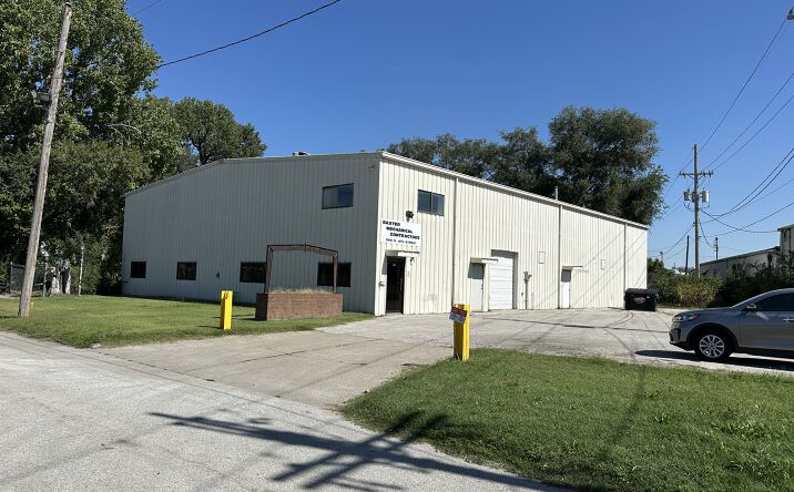 Pictures of Industrial property located at 565 S 4 St, Kansas City, KS 66105 for sales - image #1