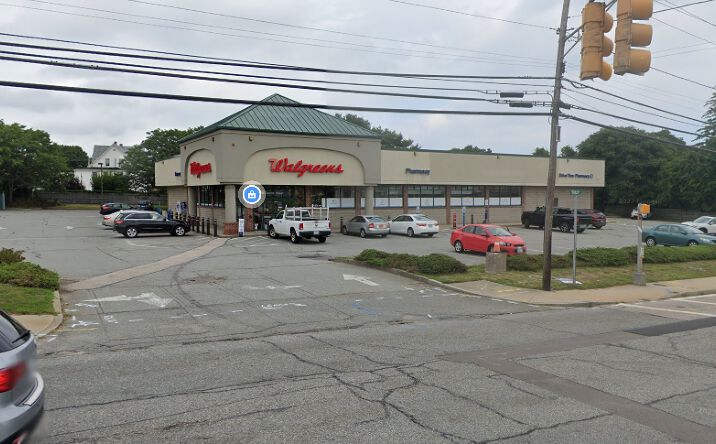 Pictures of Retail property located at 170 Granite St, Westerly, RI 02891 for sales - image #1