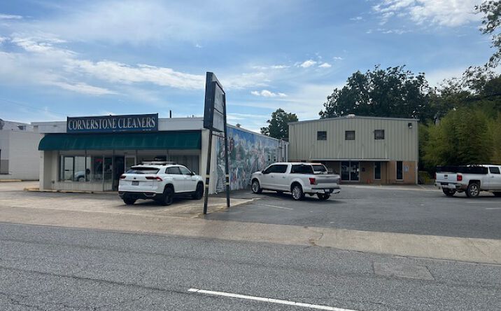 Pictures of Retail property located at 1013 & 1017 Oakland Ave, Rock Hill, SC 29732 for sales - image #1