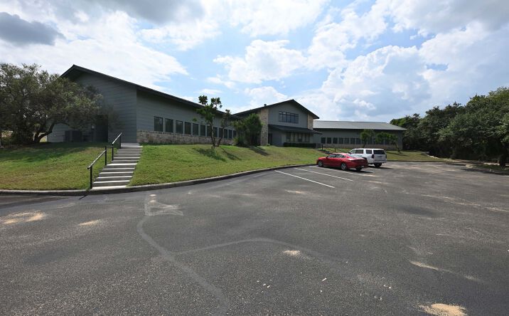 Pictures of Office property located at 116 Kestrel Dr, Spring Branch, TX 78070 for sales - image #1