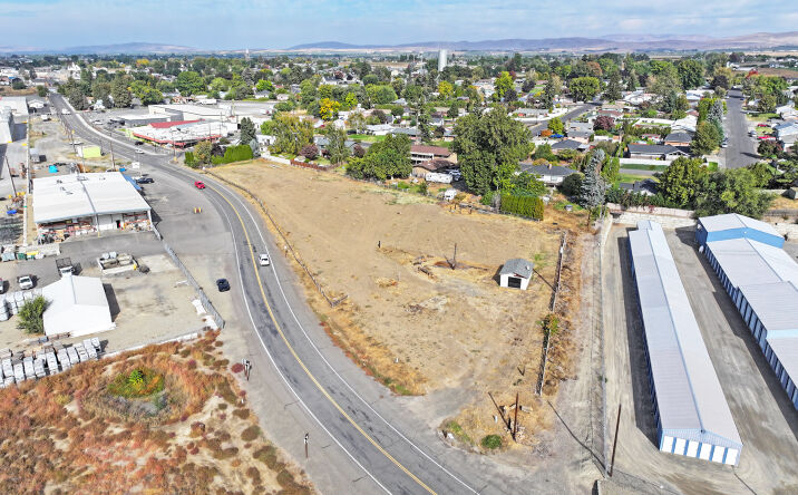 Pictures of Land property located at 1502 Kagley Way, Zillah, WA 98953 for sales - image #1