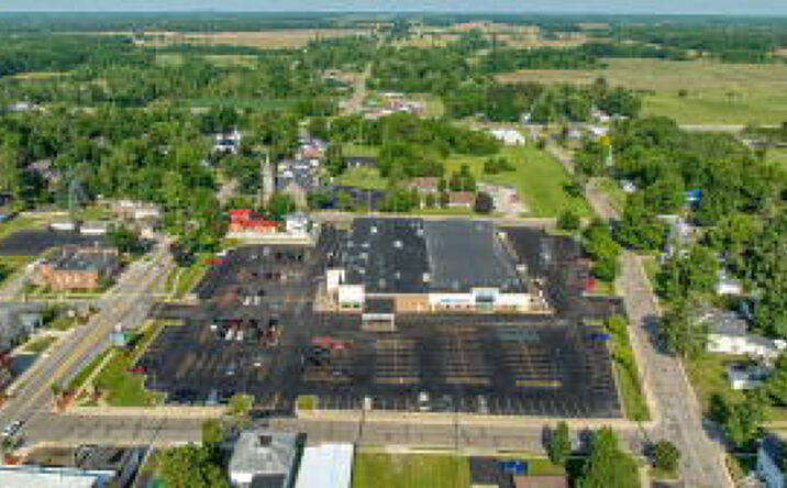 Pictures of Retail property located at 325 Railroad Street, Hudson, MI 49247 for sales - image #1