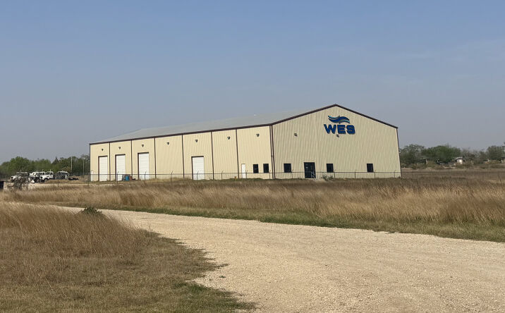 Pictures of Industrial property located at 142 Wes Ln, Charlotte, TX 78011 for sales - image #1