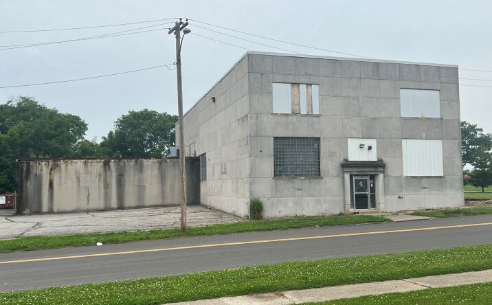 Pictures of Industrial, Office property located at 616 N Jackson St, Danville, IL 61832 for sales - image #1