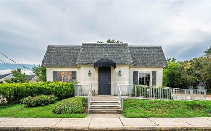 Pictures of Office, Hospitality property located at 1023 Wood St, Houma, LA 70360 for sales - image #1