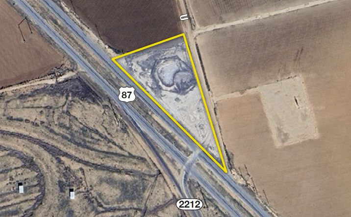 Pictures of Land property located at U.S. 87 & County Rd. U, Ackerly, TX 79713 for sales - image #1