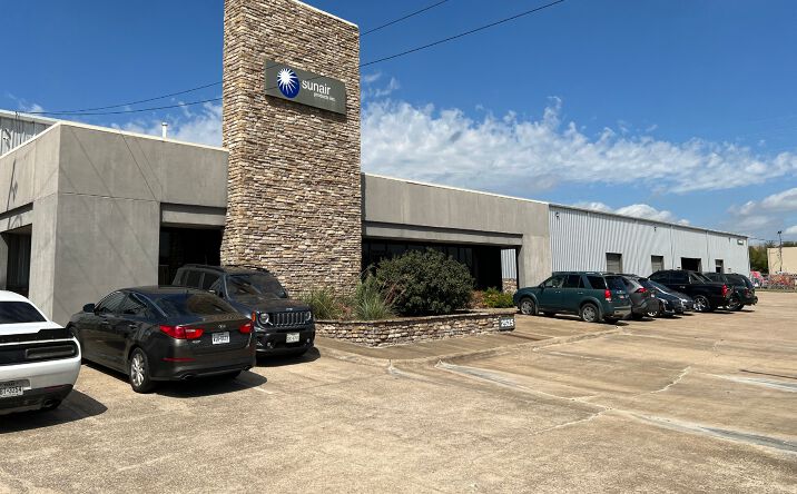 Pictures of Industrial property located at 2525 Minnis Dr, Haltom City, TX 76117 for sales - image #1