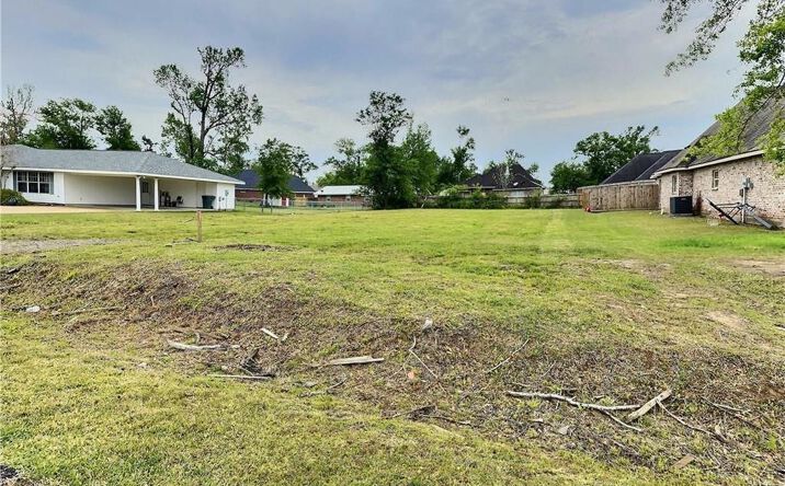 Pictures of Land property located at TBD Edgewood Lane, Lake Charles, LA 70605 for sales - image #1
