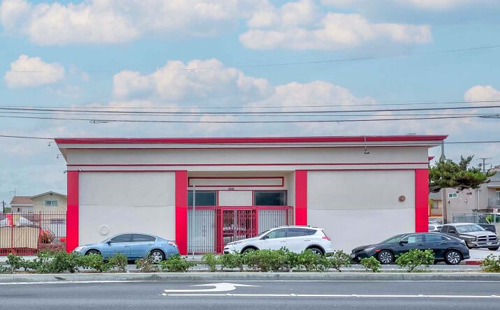 Pictures of Retail property located at 4720 W Imperial Hwy, Hawthorne, CA 90250 for sales - image #1