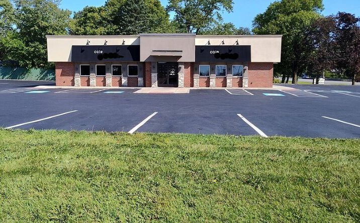 Pictures of Business for Sale, Retail property located at 9999 Confidential, Merrillville, IN 46410 for sales - image #1