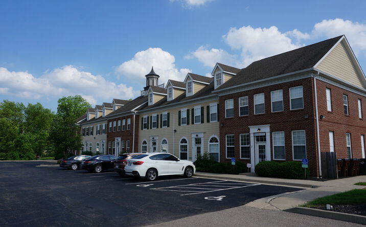 Pictures of Office property located at 5887 Cornell Rd, Blue Ash, OH 45242 for comps - image #1