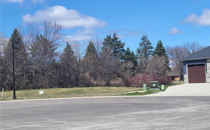 Pictures of Land property located at 5317 Grayland Dr S, Fargo, ND 58104 for sales - image #1
